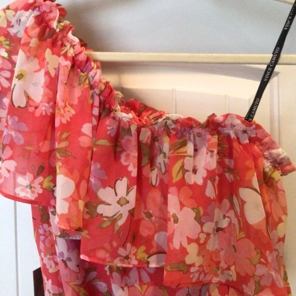 NWT Vince Camuto one shoulder floral dress - Picture 7 of 9